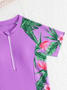 SHEIN 少女比基尼泳装，紫色热带印花针织面料无袖露脐上衣和短裤两件套，可爱学院风，适合度假、海滩、泳池、夏季假日派对。女童泳装套装，带袖热带印花泳衣防晒衣套装。 - 淡紫色 - 查看 3
