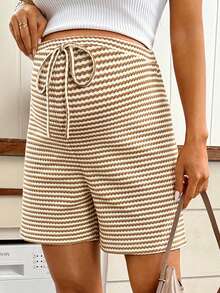 SHEIN Quần short bầu dáng casual kẻ sọc, cạp chun điều chỉnh được. - Màu Khaki - Xem 5