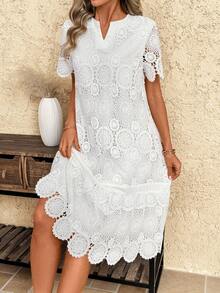 SHEIN Clasi 浪漫优雅蕾丝A字荷叶边连衣裙 女士夏季连衣裙 优雅白色连衣裙 蕾丝连衣裙 女士春季连衣裙 度假装 女士度假连衣裙 镂空连衣裙 女士白色蕾丝连衣裙 优雅夏季连衣裙 度假装 女士连衣裙 - 米色 - 查看 7