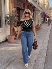 Calvaya Camiseta sin tirantes de lunares para mujer talla grande, chaleco suelto negro de cintura elástica y hombros descubiertos, elegante y versátil para ir al trabajo, salir, fiestas, tomar el té por la tarde - Blanco y Negro - Ver 2