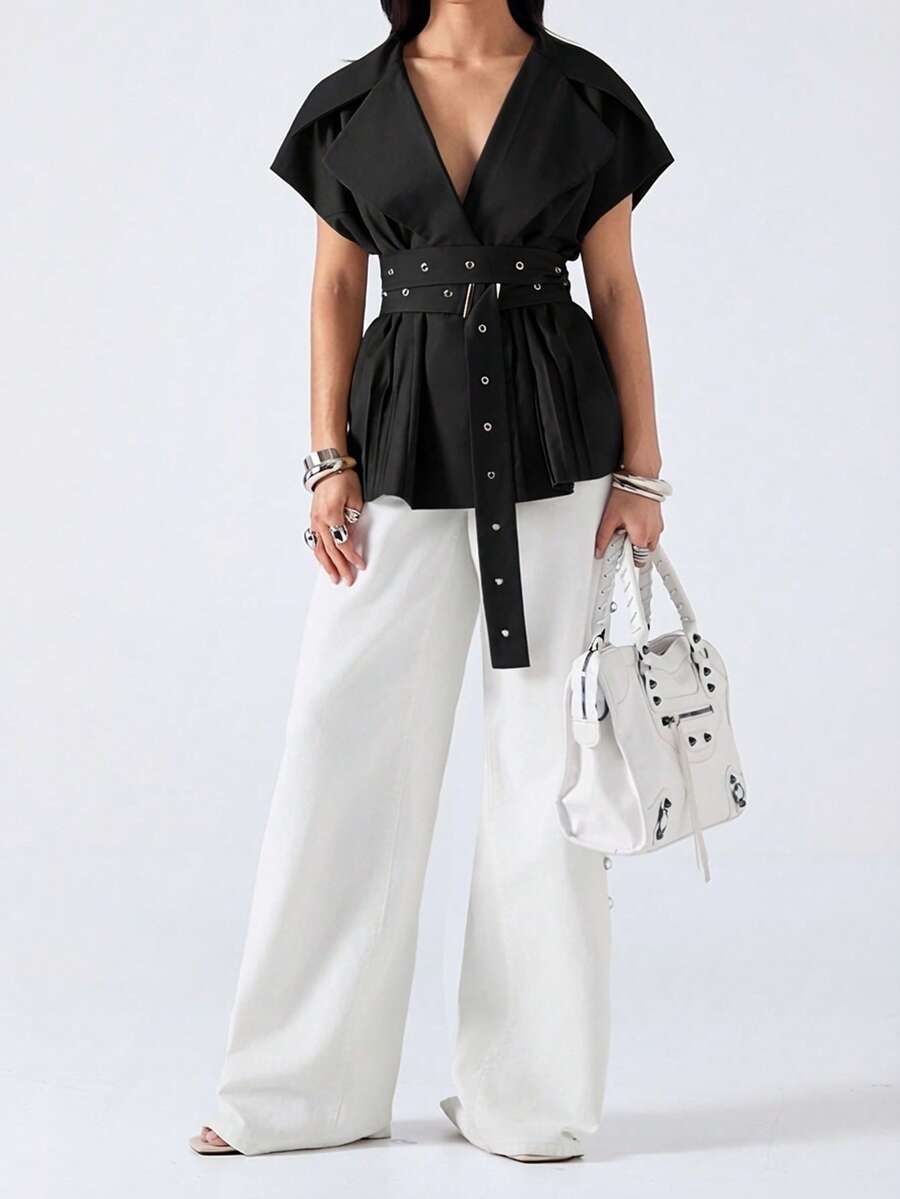 LYSMO 2026 New Minimalist Spring/Summer Women's Black Lapel Waist Hollow Button Design Casual Blazer - Black - View 1