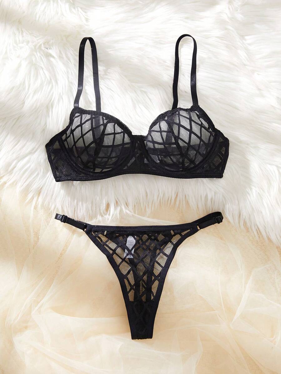 Esselle 2pcs Mesh Women's Lingerie Set, Minimalist Sheer Bralette Without Padding - Black - View 1