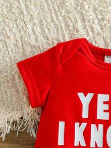 Áo liền thân in chữ, màu trắng tay ngắn, trung tính, dành cho bé sơ sinh unisex, phù hợp mọi mùa. - Đỏ - Xem 4
