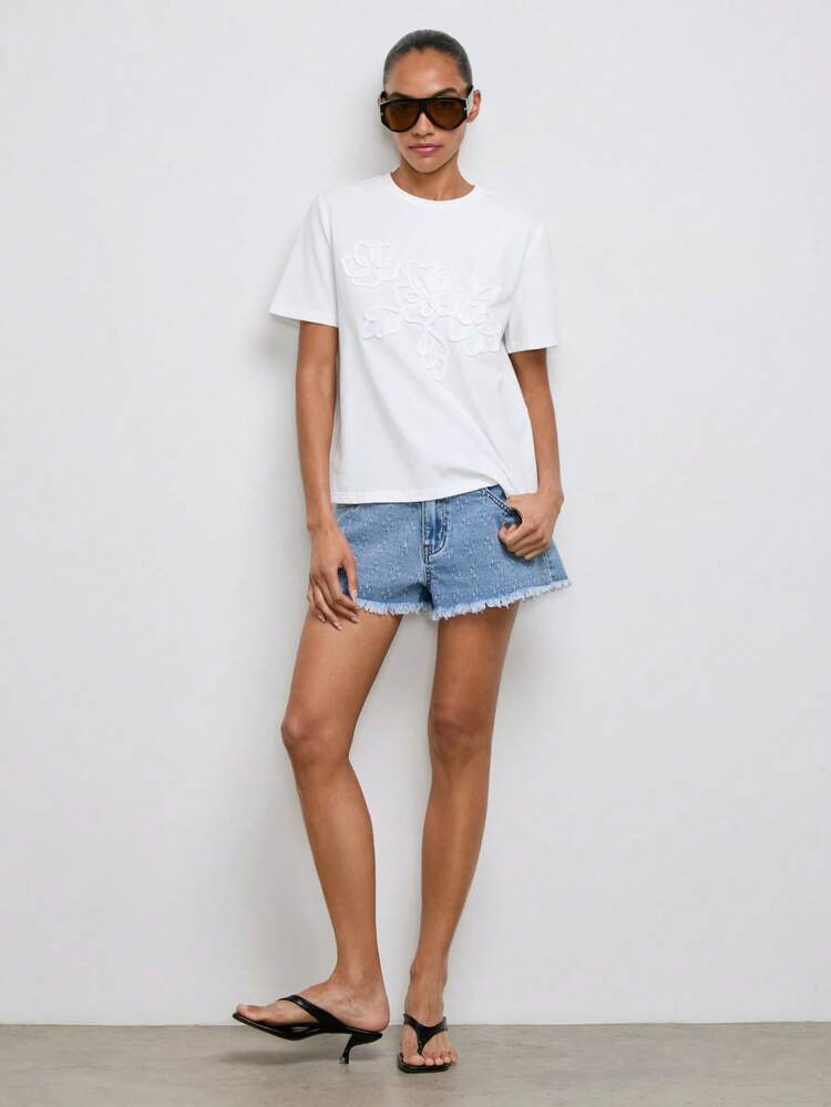 SHEIN Maija Women's Round Neck 3D Floral Pattern Casual Versatile Daily Wear Short Sleeve T-Shirt,Summer Clothes, Holiday Outfits For Women ,White Tops