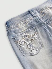 ROMWE Grunge Punk Y2K 复古千禧坏女孩口袋交叉翅膀刺绣修身喇叭裤女款 - 淺色水洗藍 - 查看 3