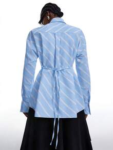 LYSMO 2026新款极简春夏女式宽松垫肩系带长袖束腰衬衫，适合日常穿着、通勤和办公，展现都市时尚风格。蓝色条纹束腰衬衫。/ 春季 / 圣诞节 / 新年 / 感恩节 - 藍色 - 查看 2