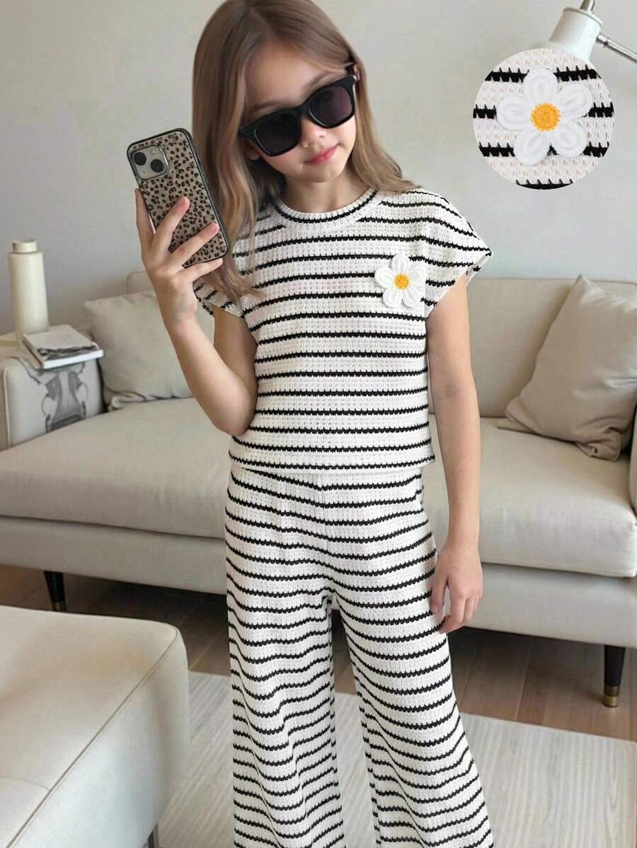 SHEIN Setelan 2 Potong Atasan Rajut Tekstur Warna Kopi Polos untuk Anak Perempuan dengan Detail Kerut di Samping dan Leher Tinggi, Pas Badan, Cocok untuk Liburan Pantai Musim Panas dan Sehari-hari di Sekolah. - Hitam dan Putih - View 1