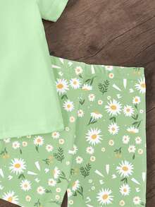 2件套女婴休闲碎花雏菊蝴蝶结印花短袖T恤和简约印花短裤套装，夏季服装 - 彩色 - 查看 4
