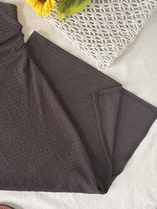 SHEIN 少女腰部褶皱黑色针织修身中长连衣裙，休闲百搭，适合日常穿着、派对、典礼及各种场合。 - 棕色 - 查看 5