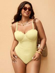 SHEIN Elaquor Plus Size Summer Vacation Beach Solid Color Textured Bandeau One-Piece Swimsuit - Yellow - View 4