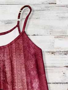 EMERY ROSE Trang phục nữ với họa tiết trang nhã. Thiết kế kết hợp họa tiết hoa màu hồng, được ứng dụng trên chiếc áo thun kiểu vest mùa hè. - Nhiều màu - Xem 3