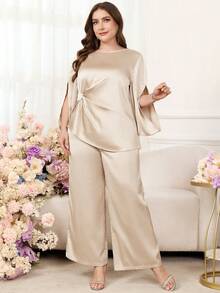 Reflora Bộ đồ 2 mảnh thanh lịch dành cho nữ cỡ lớn, màu trơn, cổ tròn, thắt eo xoắn: Áo kiểu và quần ống rộng. - Màu be - Xem 8