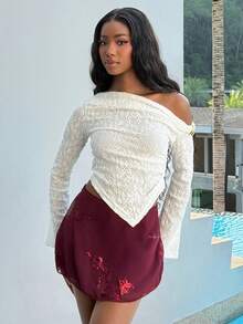 Mima John 性感不对称肩部纹理面料不对称下摆休闲上衣 - 白色 - 查看 3