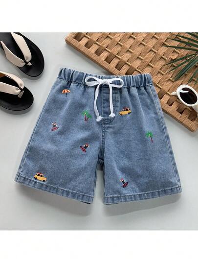 Quần short jean dài màu xanh denim cho bé trai, kiểu dáng thời trang mới, thoải mái, mềm mại, đơn giản, mùa hè, phong cách Boho, in hình ô tô và cây cọ, dáng rộng, eo co giãn, có dây rút, thích hợp cho mùa xuân hè. Thích hợp mặc hàng ngày, dạo phố, đi biển, nghỉ mát, thường ngày, quần short họa tiết, quần short cho bé 4 tuổi, quần short mùa hè, quần short thường ngày.