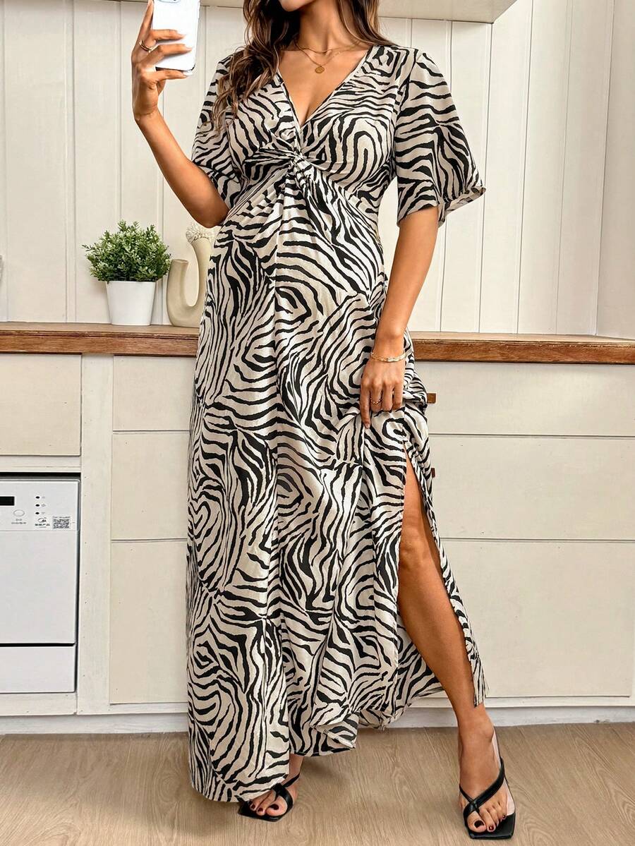 SHEIN Đầm ngắn tay xẻ tà bên hông họa tiết da báo dành cho bà bầu, thích hợp cho kỳ nghỉ. - Màu Khaki - Xem 1