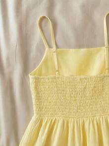 SHEIN Đầm hai dây không tay màu trơn, viền bèo, kiểu dáng thường ngày, thích hợp cho nữ tuổi teen, thích hợp cho buổi hẹn hò mùa hè, đi biển, dã ngoại cùng bạn bè, trang phục đi nghỉ mát ở biển, đầm chống nắng cho nữ. - Màu vàng - Xem 3
