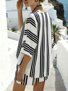 SHEIN Holidaya Bộ đồ nữ cổ tròn kẻ sọc phối nhiều mảnh gồm áo và quần short, kiểu dáng thường ngày. - Nhiều màu - Xem 2