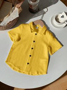SHEIN 1件小男孩兒童休閒學院風舒適翻領寬鬆白色短袖襯衫，適合上學通勤、日常休閒、開學季、生日派對、聚會、表演、婚禮、洗禮、旅行、運動，適用於春夏季 - 黃色 - 查看 6