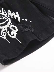 SHEIN 青少年男孩时尚返校街头风混搭百搭设计 Y2K 复古酷炫街头基础款简约舒适字母涂鸦图案黑色修身抽绳弹力牛仔短裤，适合儿童日常穿着，也适合春夏派对、节日和街头服饰。 - 黑色 - 查看 4