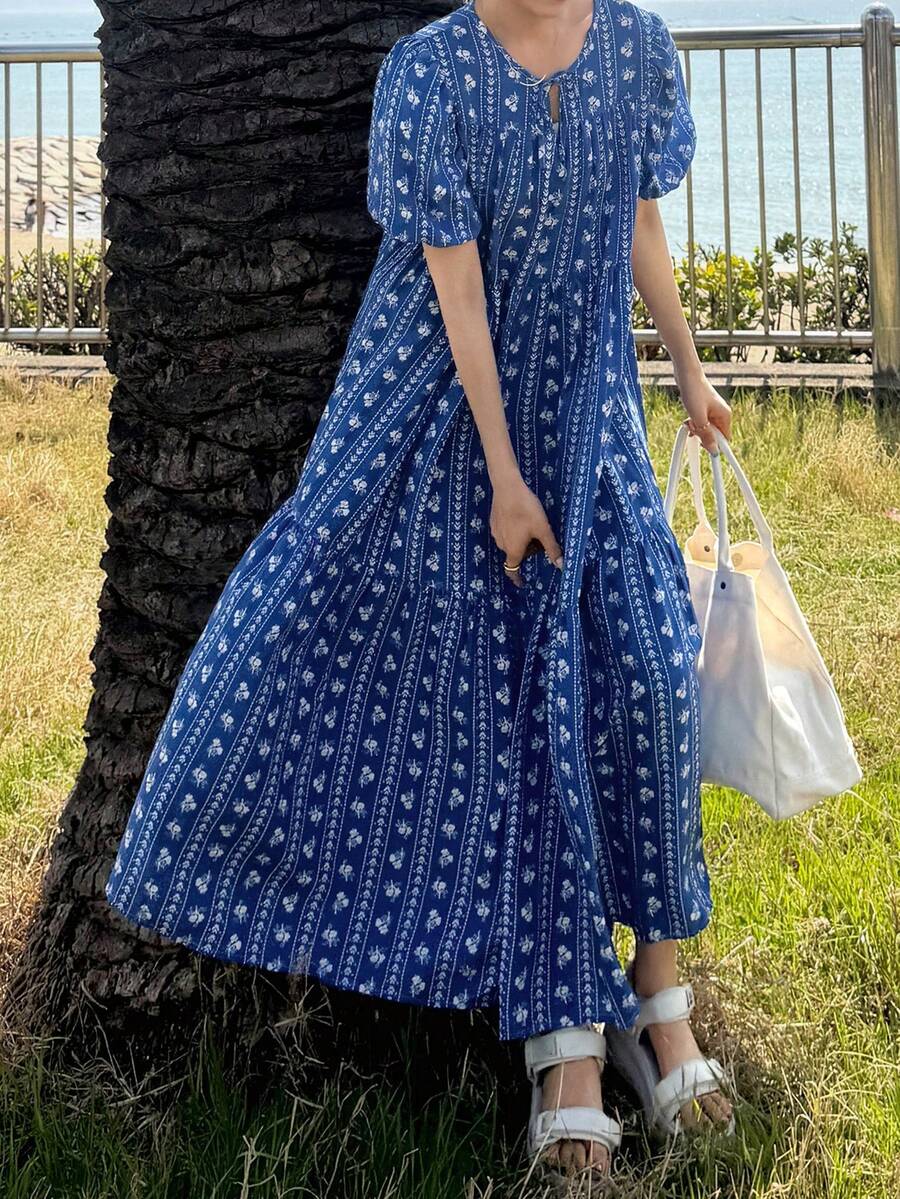 FRIFUL Women's Round Neck All-Over Ditsy Floral Layered Patchwork Vacation Style Dress Boho Sun Dresses For Women Summer Beach White And Blue Floral - Blue - View 1