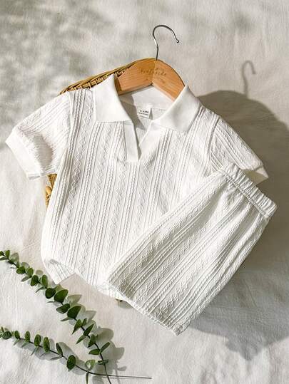 SHEIN Vintaside Kids 男婴夏季针织菱形图案V领短袖上衣套装（2件套），包含上衣和配套短裤，时尚简约学院风，无图案，宽松版型，适合外出、休闲和轻度运动。