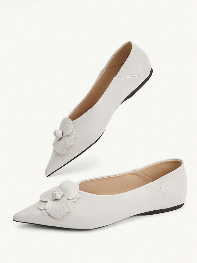 CUCCOO CHICEST Pointed Toe Low Vamp Camellia Flat Bottom Comfortable Versatile Fashionable Soft Sole Elegant Fairy Flat Shoes Apricot Women's Shoes