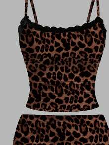 SHEIN EZwear 2pcs Lace Camisole And Pleated Shorts Set, Suitable For Summer,Vacation Outfits Women - Multicolor - View 3
