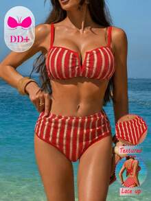 Swim DD+ 女士性感时尚纹理面料V领露背系带比基尼上衣+高腰褶皱泳裤，春夏款 - 紅色 - 查看 2