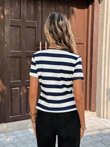 Franclia Áo thun nữ tay ngắn cổ tròn cài cúc phía trước, màu đen trắng, chất liệu vải gân, kiểu dáng thường ngày, phù hợp đi làm hoặc dự tiệc trà chiều, mùa xuân/hè. - Màu xanh hải quân - Xem 2