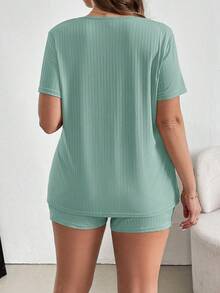 SHEIN Essnce Setelan Kasual 2 Potong Atasan Lengan Pendek Leher Bulat Warna Polos Ukuran Besar dan Celana Pendek - Mint Blue - View 2