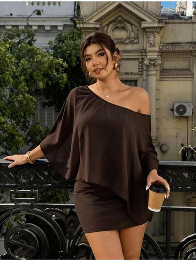 Lounesse Vestido Curto Ombro a Ombro de Cor Sólida Moda Plus Size para Mulheres