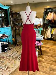 GlowEve 女士优雅性感蝴蝶结装饰荷叶边露背连衣裙 - 紅色 - 查看 2