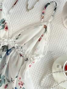 Elamini Conjunto de 2 piezas de mujer para el verano con camiseta de gasa con estampado digital, adorno de lazo y encaje, y shorts con volantes en el bajo - Multicolor - View 6