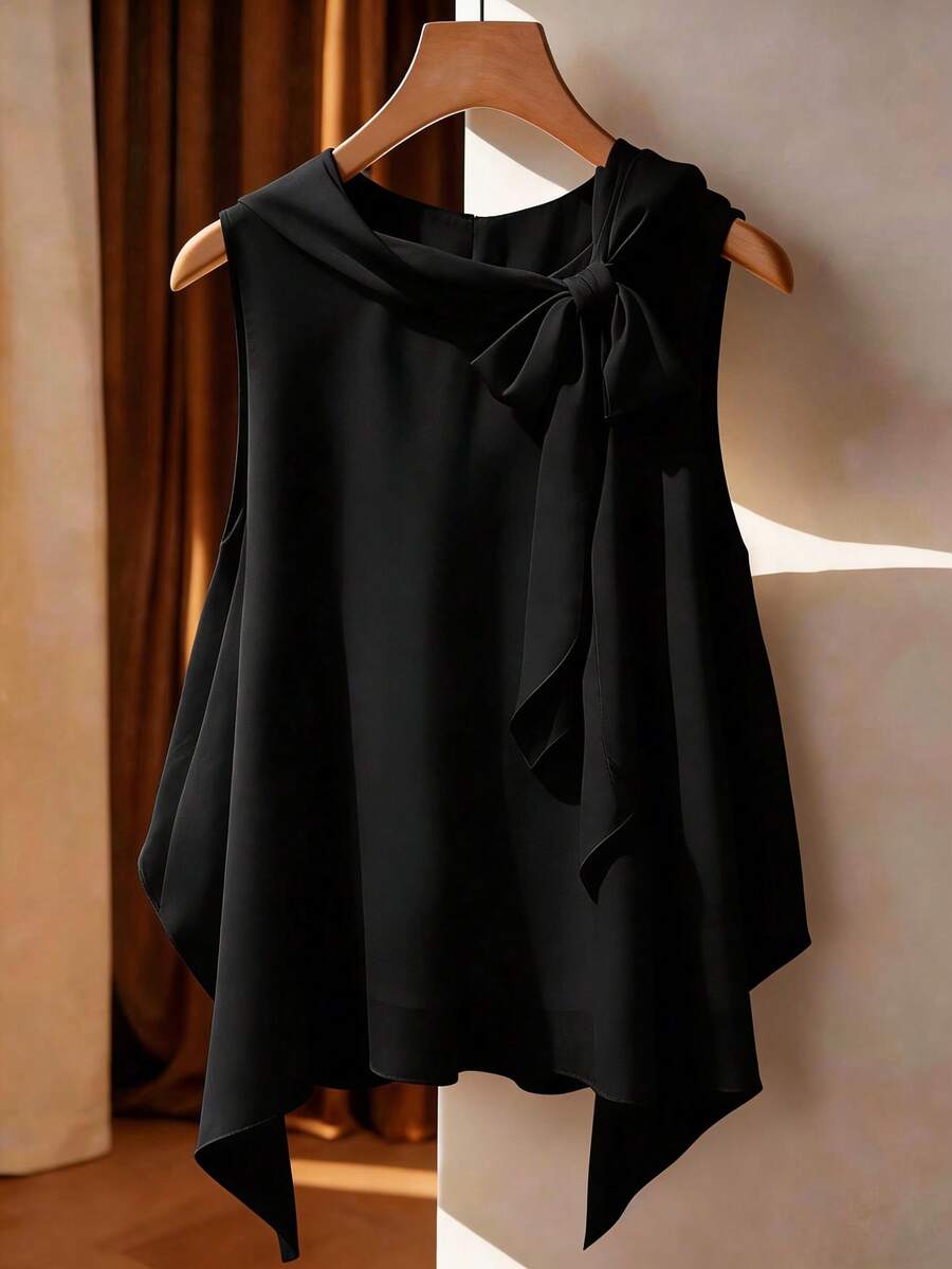 Franclia 大码不对称下摆蝴蝶结无袖雪纺上衣，时尚度假风，春夏款 - 黑色 - 查看 1