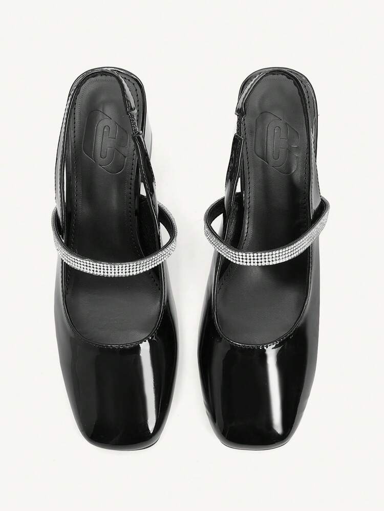 CUCCOO CHICEST European And American Fashion Square Toe Thick Heel Rhinestone Temperament Closed Toe Sandals 2026 Pointed Belt Buckle Rear Trip Strap Shoes