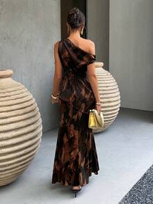 SHEIN Clasi Trang phục mùa hè cho nữ, kiểu dáng bất đối xứng, thắt nút xoắn, dáng đuôi cá, thích hợp cho kỳ nghỉ. - màu nâu - Xem 2