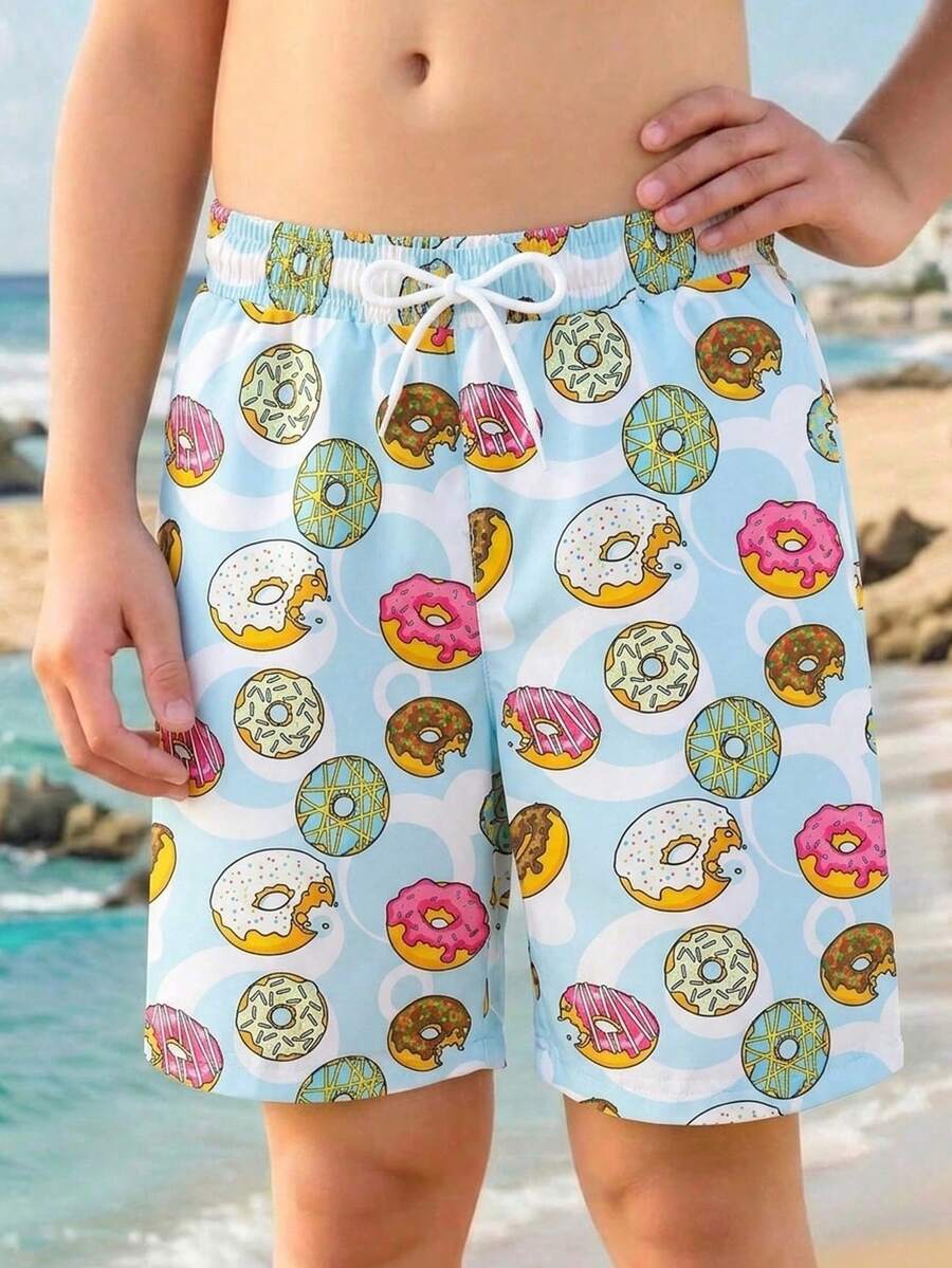 SHEIN 男童休闲时尚连体泳裤，甜甜圈印花沙滩短裤，抽绳设计，可调节松紧，适合度假穿着，解锁夏日时尚男童睡衣短裤、男童休闲短裤、男童睡裤、儿童平角内裤、儿童冰淇淋短裤、男士泳裤、抽绳泳裤、男童泳裤、沙滩儿童套装、男童青少年泳装、男士泳裤、图案泳裤 - 彩色 - 查看 1