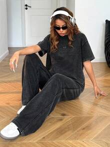 SHEIN EZwear 女士休闲运动字母印花短袖T恤和裤子套装，日常穿着 - 黑色 - 查看 4