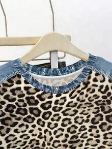 Resyla Camiseta de manga corta de cuello redondo con estampado de leopardo, corte regular para mujer - Multicolor - Ver 3