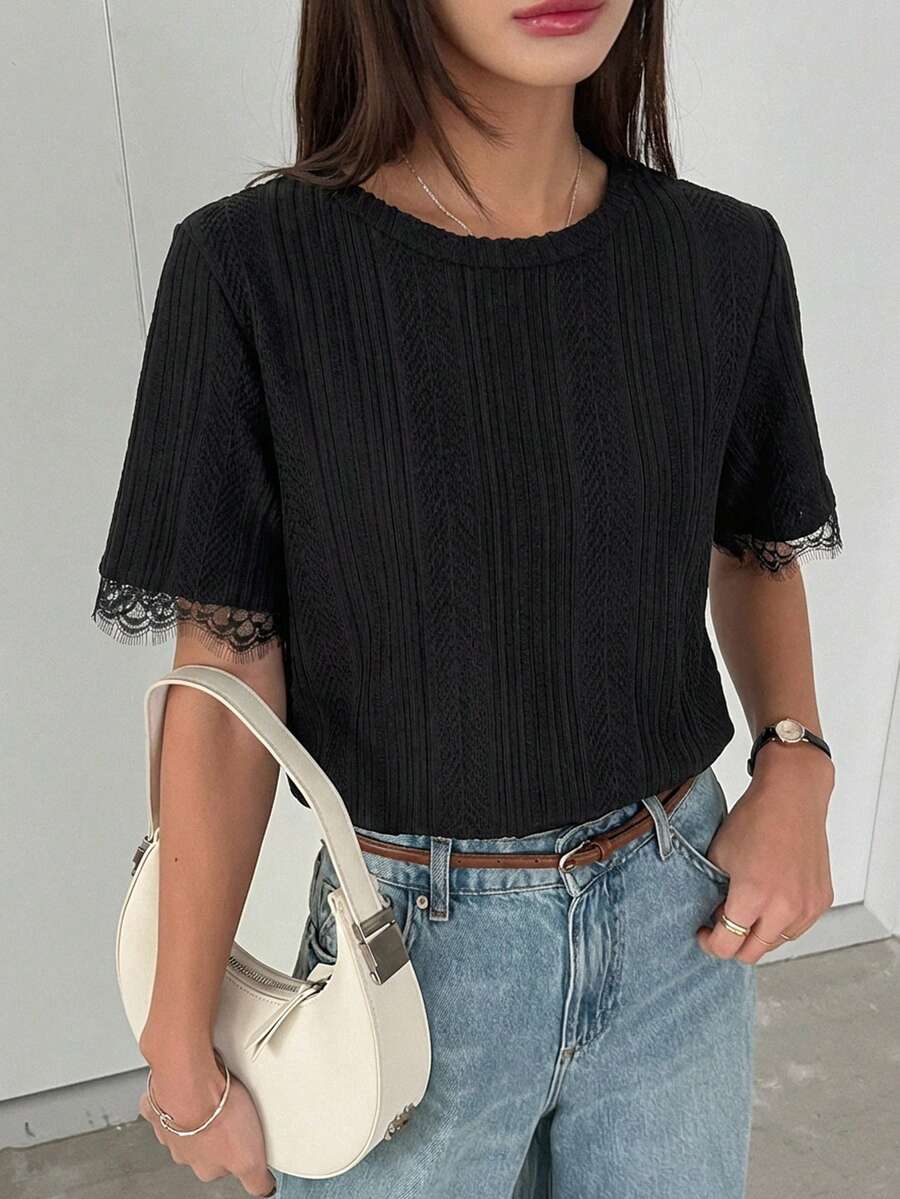 DAZY 女款夏季圓領短袖蕾絲拼接休閒套頭T恤商務休閒女裝 - 黑色 - 查看 1