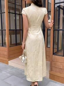 EastFlair 女士立领开衩设计休闲约会外出长款中式旗袍连衣裙，夏季女装，春季女装，情人节，圣帕特里克节，复活节，海滩度假女装，外出装，绿色连衣裙，情人节连衣裙，派对连衣裙，优雅女士礼服，优雅女士派对连衣裙，奢华婚礼晚礼服，休闲连衣裙，正式连衣裙，碎花连衣裙 - 杏色 - 查看 6