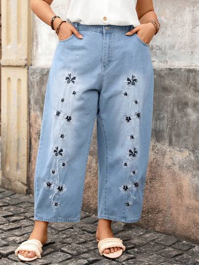Breezaya Quần jeans ống loe thêu hoa dáng casual cho nữ cỡ lớn, thích hợp mặc đi chơi, dạo phố hoặc du lịch.