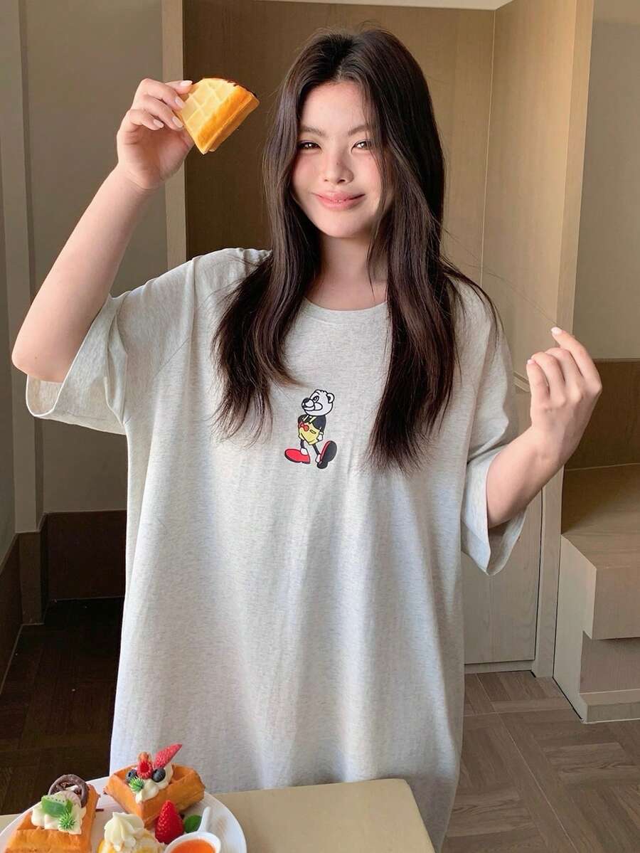 Dazy Plus 卡通图案宽松长款T恤式睡裙,适合所有季节夏季穿着 - 灰色 - 查看 1