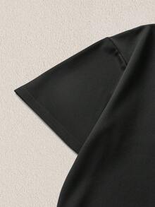 Mercer Haus 1pc Men's Black Henley Neck Short Sleeve T-Shirt, Knit Fabric Breathable Moisture-Wicking Wrinkle-Resistant, Old Money Style Casual Comfortable Short Sleeve Tee, Suitable For Daily Commute And Light Social Occasions Holiday Summer Beach - Black - View 4
