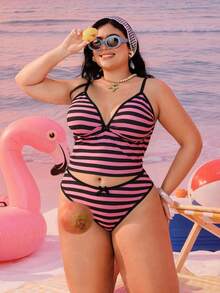 Swim Mod 2026新款加大码女式两件套随机几何印花时尚度假休闲简约显瘦端庄蝴蝶结可调节加粗肩带高腰高开衩三角比基尼泳衣 - 粉色 - 查看 3