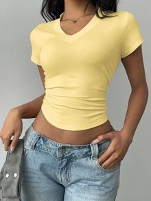 SHEIN BASICS 休闲纯色V领短袖修身女式T恤 - 鵝黃色 - 查看 6