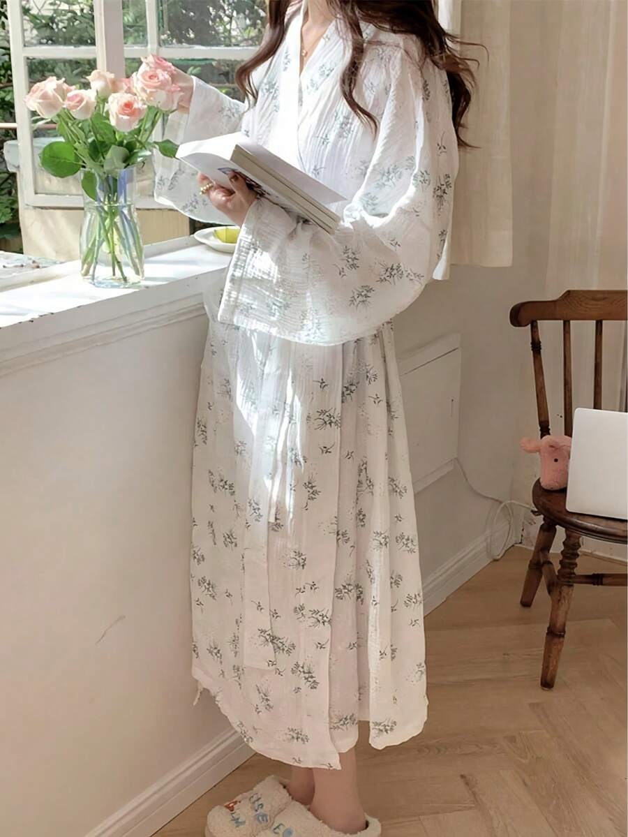 女士一件式长袖印花浴袍睡衣,轻薄透气,适合春秋季穿着,甜美可爱欧美简约风格,清新优雅的森林浪漫温柔风,休闲家居睡衣 - 米色 - 查看 1