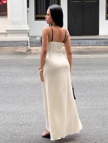 Slaydiva Lễ hội âm nhạc Xuân Hè mới, Ngày Valentine, Lễ Phục Sinh, Mùa cưới, Mùa lễ hội, Kỳ nghỉ biển, Thường ngày, Thanh lịch, Đi làm, Mặc hàng ngày, Trang phục công sở, Kỳ nghỉ, Tiệc tùng, Du thuyền, Tiệc tùng, Cơ bản, Hẹn hò hàng ngày, Y2K, Dây đeo cổ gợi cảm, Cổ chữ V, Viền ren đen, Xẻ tà cao đến đùi, Vải satin bóng, Váy màu mơ, Váy dài nữ -A - Màu be - Xem 13