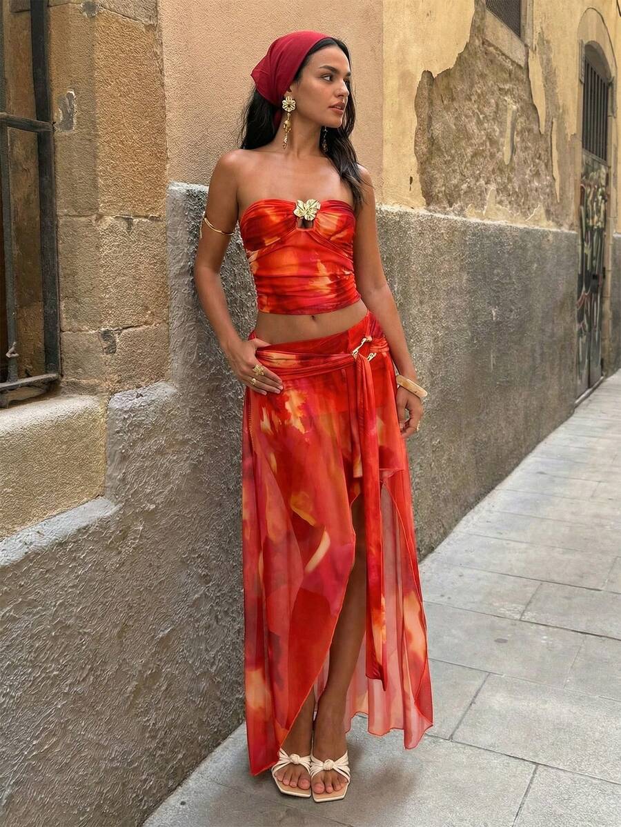 Firerie Bộ 2 món gồm áo croptop in họa tiết lưới và chân váy xẻ tà cạp thấp dành cho nữ, trang phục đi nghỉ mát, quần áo mùa hè, bộ áo xếp ly in họa tiết tie-dye gợi cảm dành cho nữ, bộ chân váy xẻ tà bất đối xứng, trang phục xuân/hè, thanh lịch, hẹn hò, tiệc tùng, lễ hội âm nhạc, phong cách Boho, kỳ nghỉ, Bohemian, bãi biển, Hawaii
