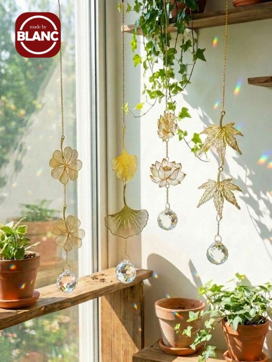 Madebyblanc 1 Peça Mini Apanhador de Luz Natural de Cristal Branco em Formato de Flor de Lótus e Trevo de Quatro Folhas, Bola de Cristal Ornamento Decorativo para Janela de Casa, Presente para Mulheres - Multicolor - Visão 1